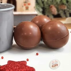Bombes En Chocolat Au Lait Avec Des Guimauves