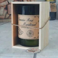 Bougie Parfumée Au Bois De Santal- Domaine Rosé Méridional - Coffret En Bois