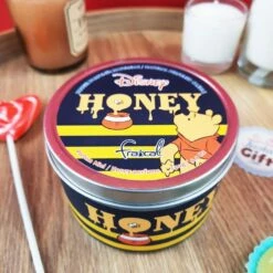 Bougie Végétale - Winnie L'Ourson - Parfum Miel - Edition Métal