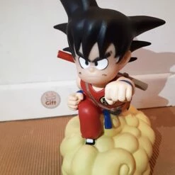 Dragon Ball - Figurine Tirelire Son Goku - Nuage Magique