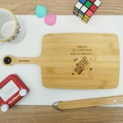 Planche à Découper En Bois Prénom Personnalisable - "Je T'aime Plus Que Le Chocolat"
